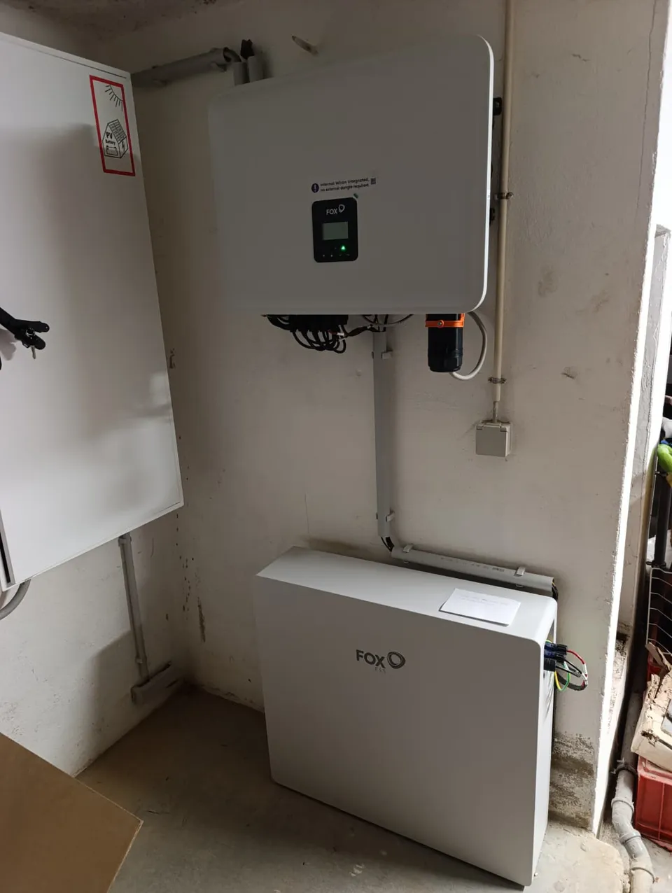 Stockage Fox ESS. Réalisation Clay Service : capacité modulaire, encombrement réduit